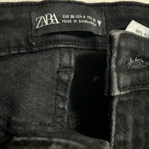 Zara Jean 4 black ripped jeans